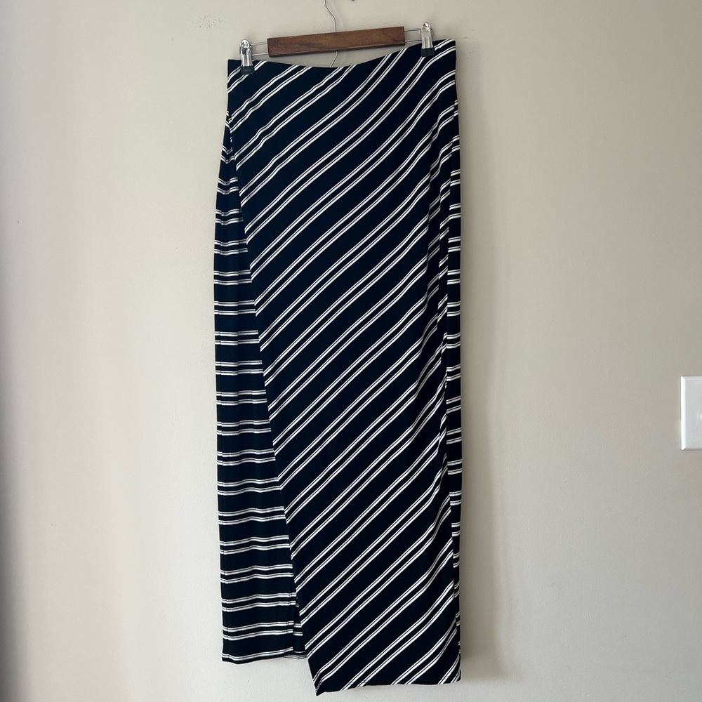 White House Black Market Striped Black and White Wrap Maxi Skirt Size Medium